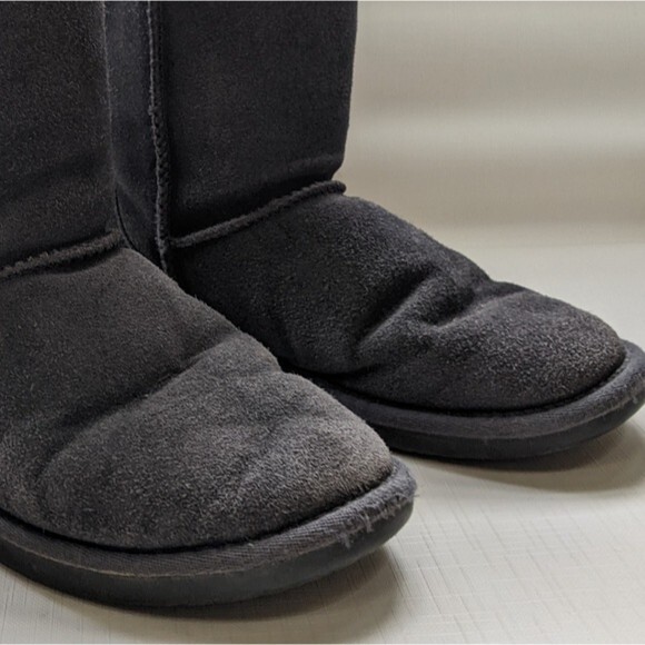 Minnetonka Suede Sheepskin & Wool Olympia Short Boots Gray 8 - Picture 9 of 13